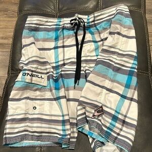 O’neill 9 inch board shorts size 34
